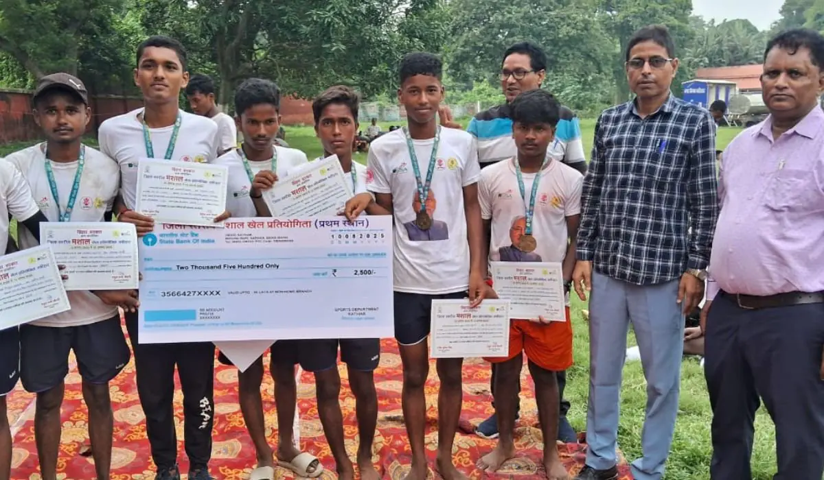 Banka News: जिला स्तरीय कबड्डी प्रतियोगिता में विजेता टीम का सम्मान, खिलाड़ियों में उत्साह