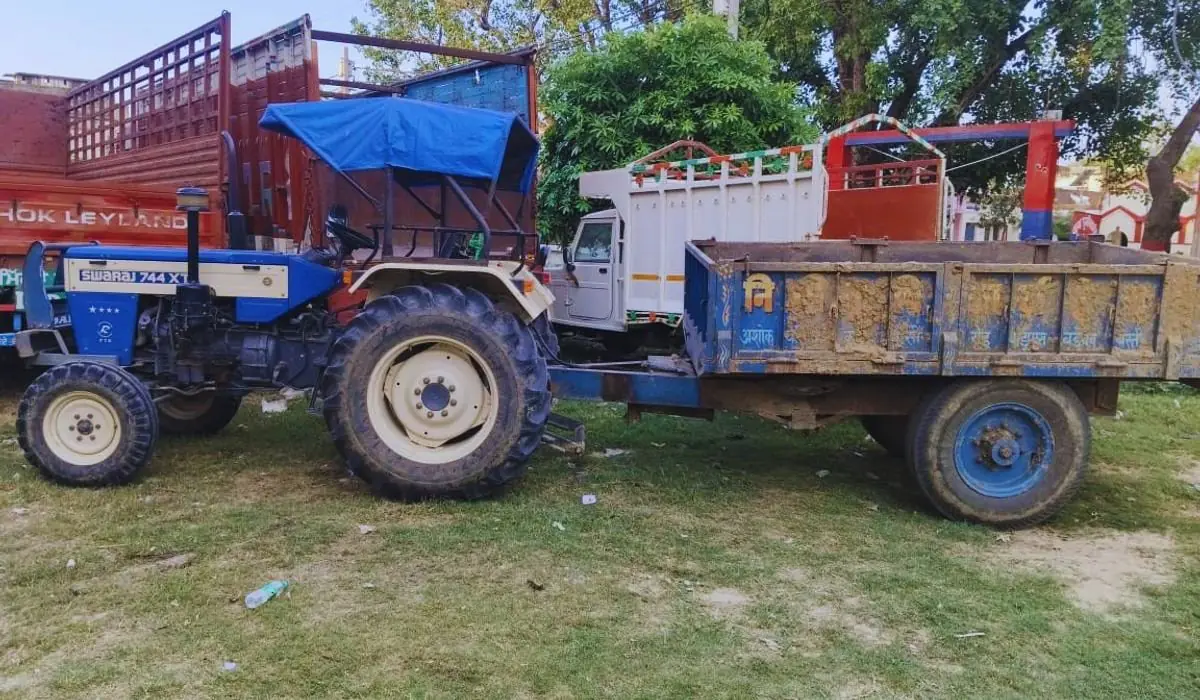 Banka News: अवैध गतिविधि पर कार्रवाई, दो ट्रैक्टर जब्त और चालक फरार